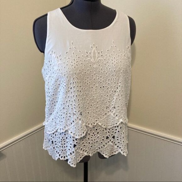 CABI Frolic Blouse, White, Small #5723 EUC - Picture 2 of 6